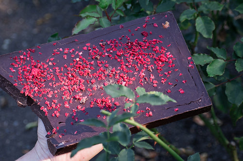 
                  
                    100% PURE CEREMONIAL CACAO- THE FEMININE WAHINE BLEND
                  
                